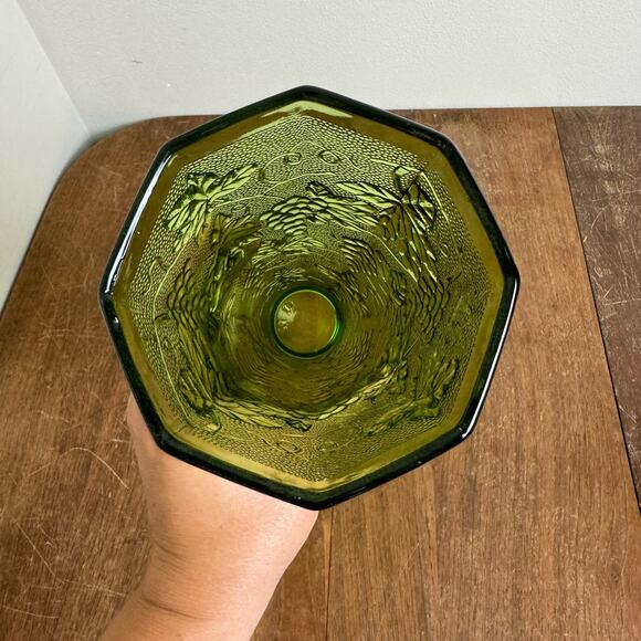 Vintage Anchor Hocking Avocado Green Grape Pattern Embossed Flower Vase‎ - Picture 9 of 9